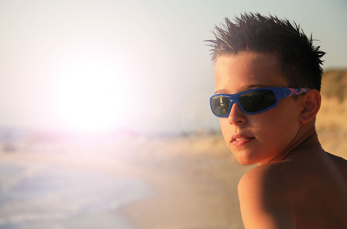 Lunettes de soleil en pharmacie : lunettes solaires Horizane, la protection  totale pour vos yeux.